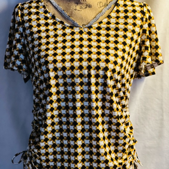 Womens Blouse - Picture 5 of 5